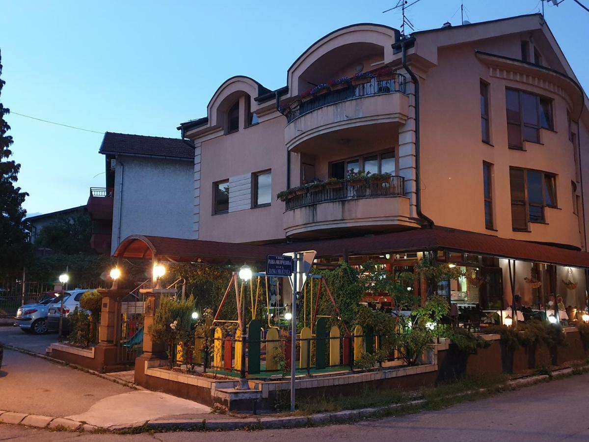 Green And Blue Apartments Banja Luka Exterior photo
